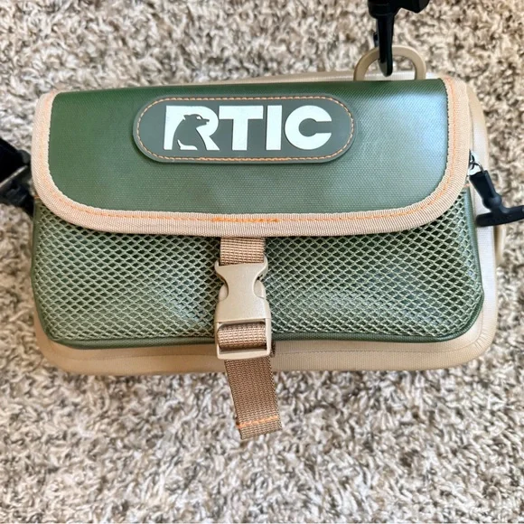 RTIC Green and Tan Shoulder Bag - Picture 2 of 4